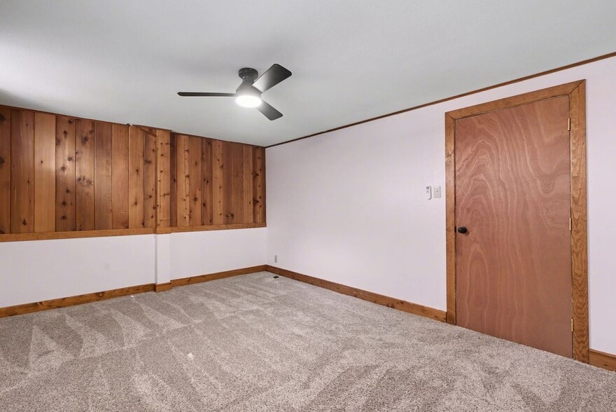 Building Photo - 2215 N Wahsatch Ave