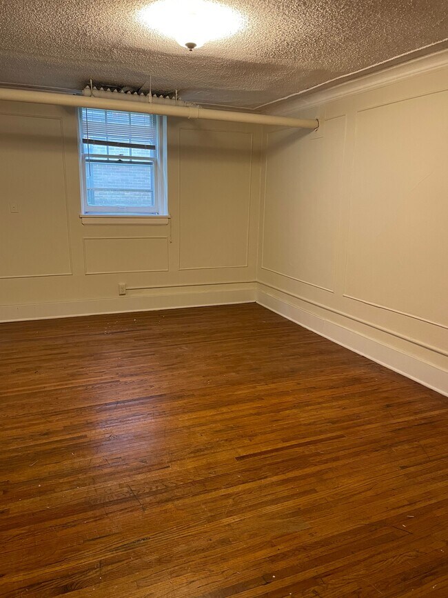 Building Photo - 569 Portland Apartments