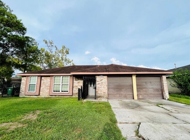 Building Photo - 7303 Shiner Ln