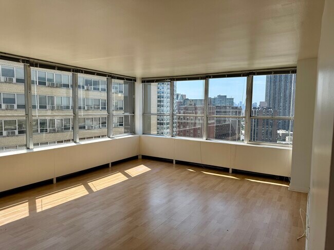 Building Photo - 655 W Irving Park Rd