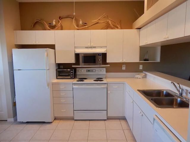 Building Photo - 6499 99th Way N