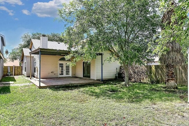 Building Photo - Single Story 3-Bedroom Home