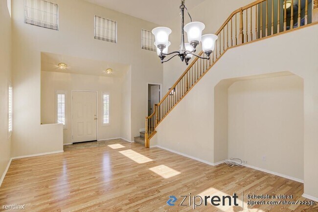 Building Photo - 4 br, 2.5 bath House - 1025 Viewpointe Ln,...