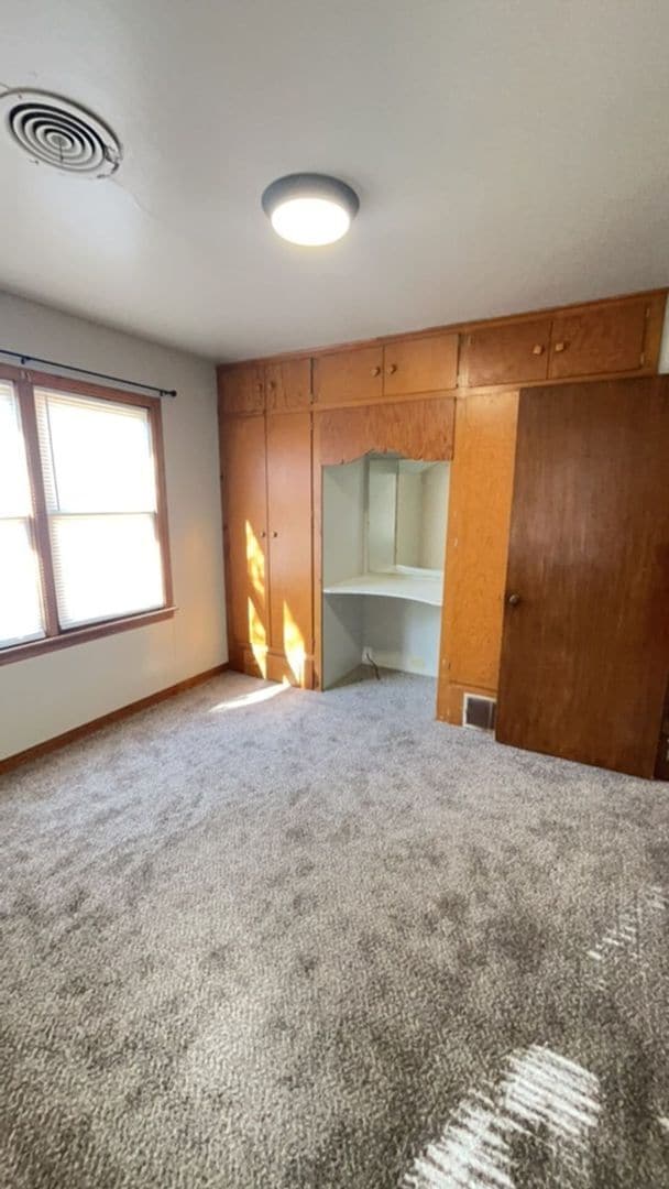 Building Photo - 1757 Meadowbrook Dr