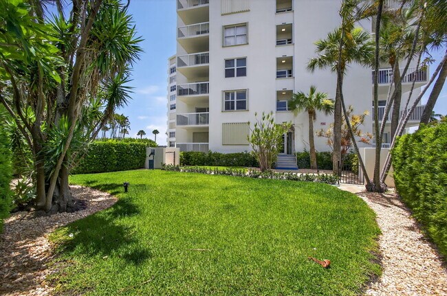 Building Photo - 2600 N Flagler Dr