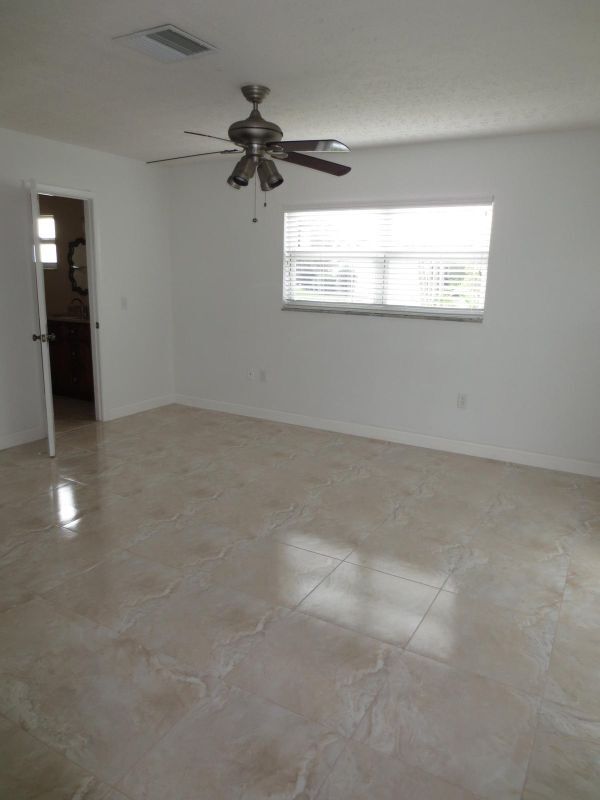 Building Photo - 1283 Anhinga Dr