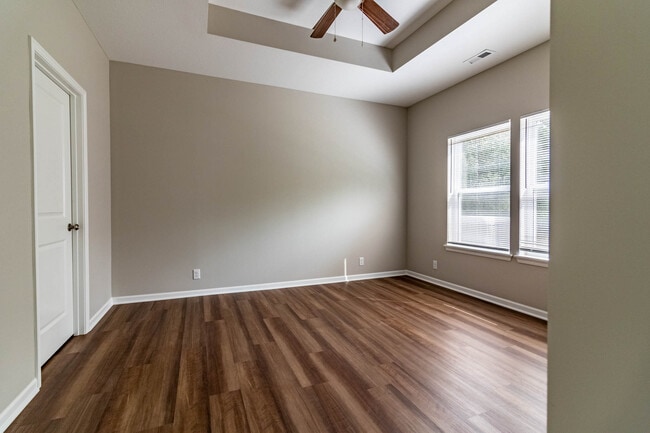 Building Photo - 1526 Park Ave