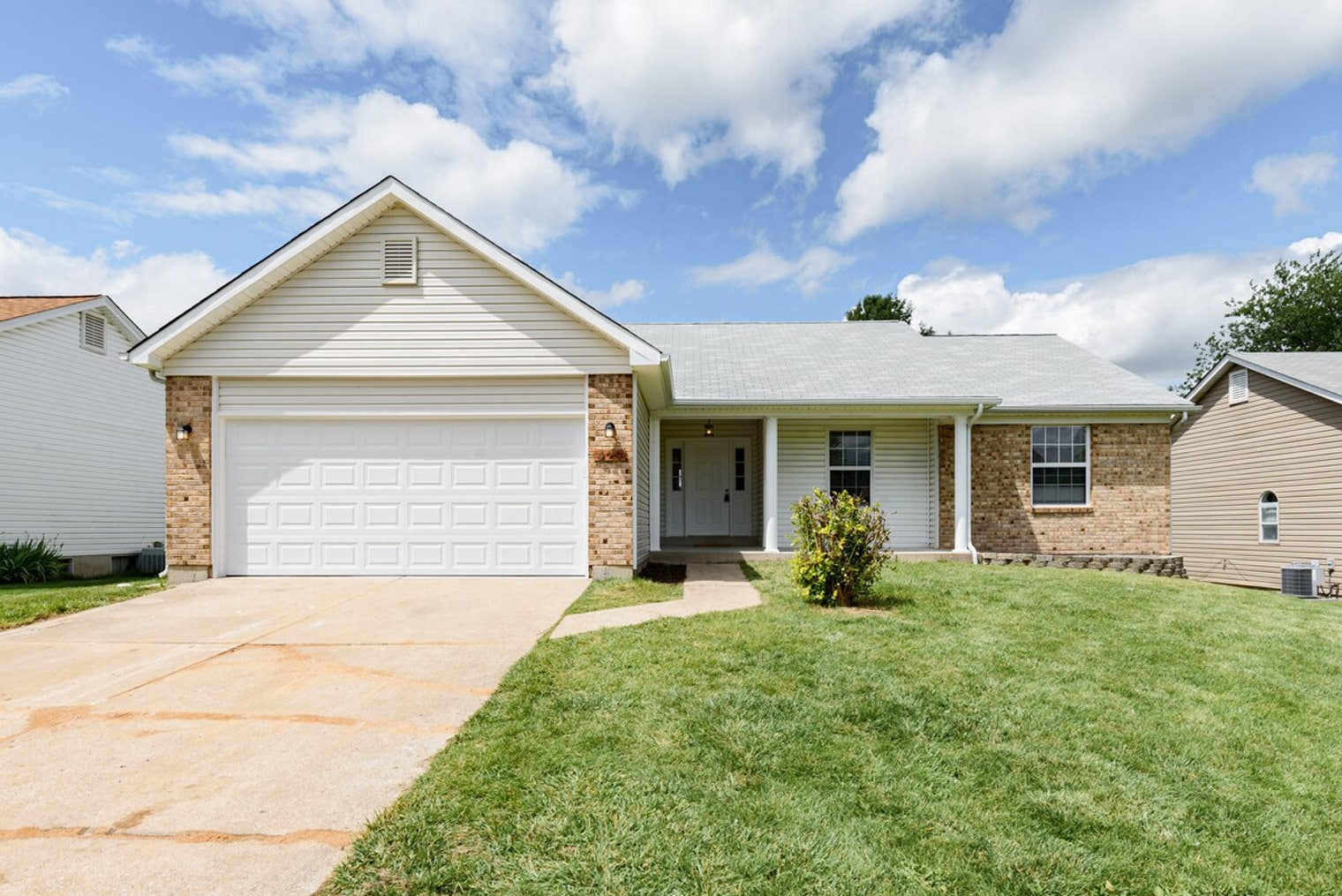 Building Photo - 222 Brower Ln