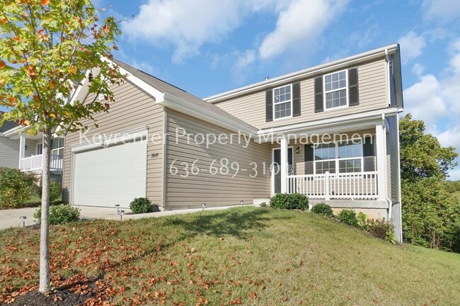 Building Photo - Coming Soon!!! Spacious and Modern 3-Bedroom Home for Rent Near Butler Lake