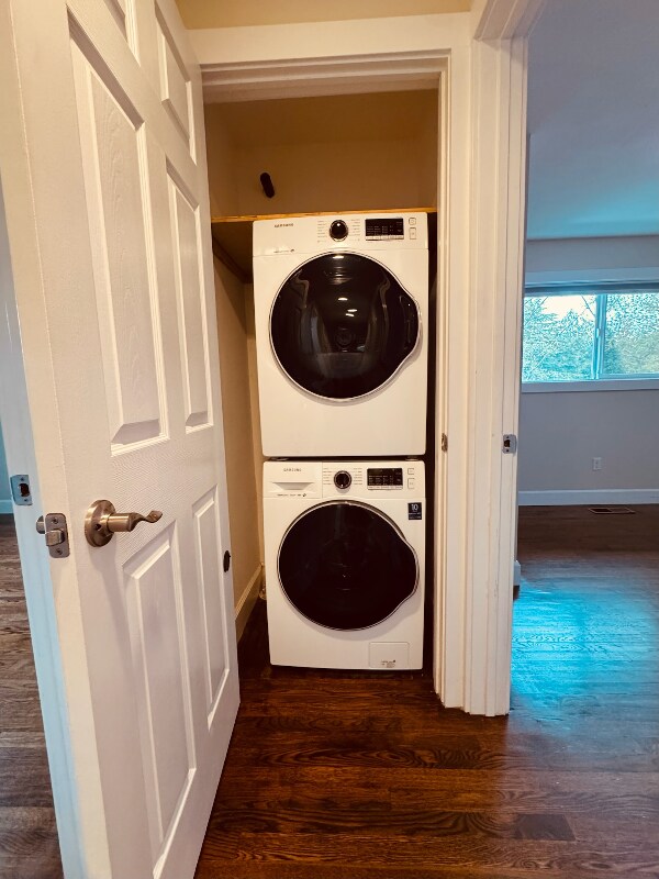 Building Photo - 5416 31st Ave SW