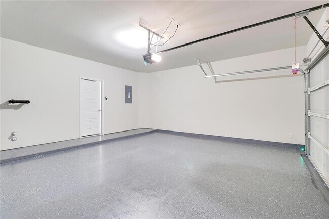 Building Photo - 17608 Pepperwood Cv