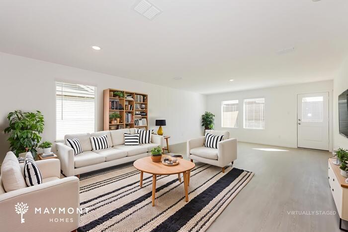 Building Photo - 1047 Neyland Dr