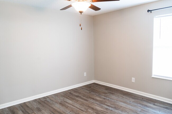 Building Photo - 8013 Keybridge Way
