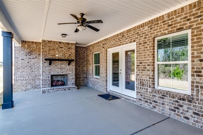 Building Photo - 284 Abby Ln