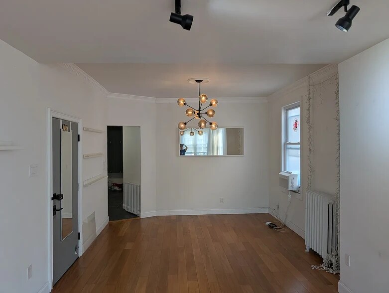 Building Photo - 124 73rd St