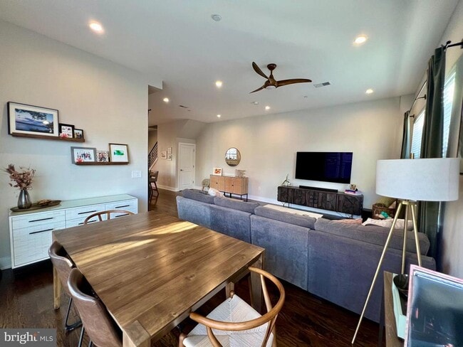 Building Photo - 1246 S Hancock St