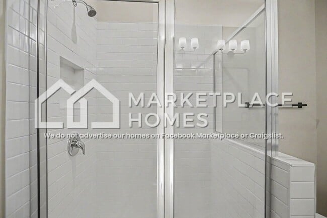 Building Photo - 1374 Cozy Cir SE