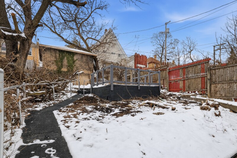 Building Photo - 105 Elmont St