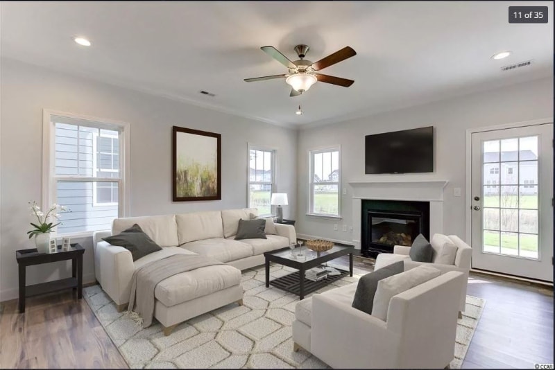 Building Photo - 5527 Redleaf Rose Dr