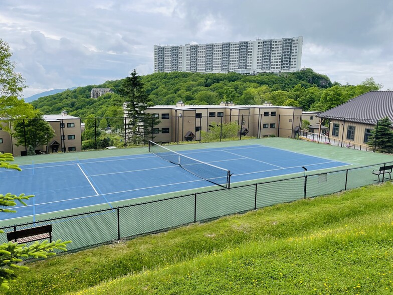 Tennis Court - 100 Sugar Ski Dr