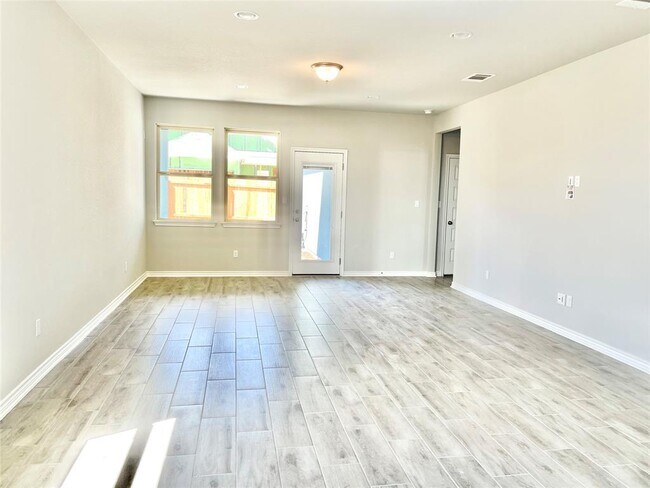 Building Photo - 2929 Sage Ranch Dr