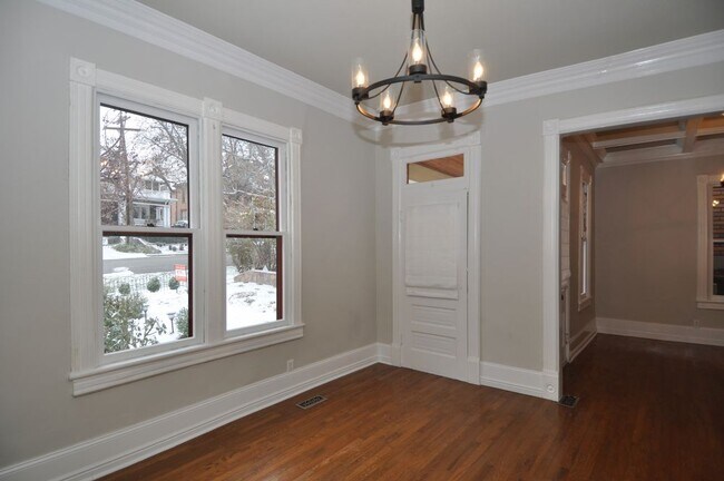 Building Photo - Beautiful Salt Lake Home for Rent