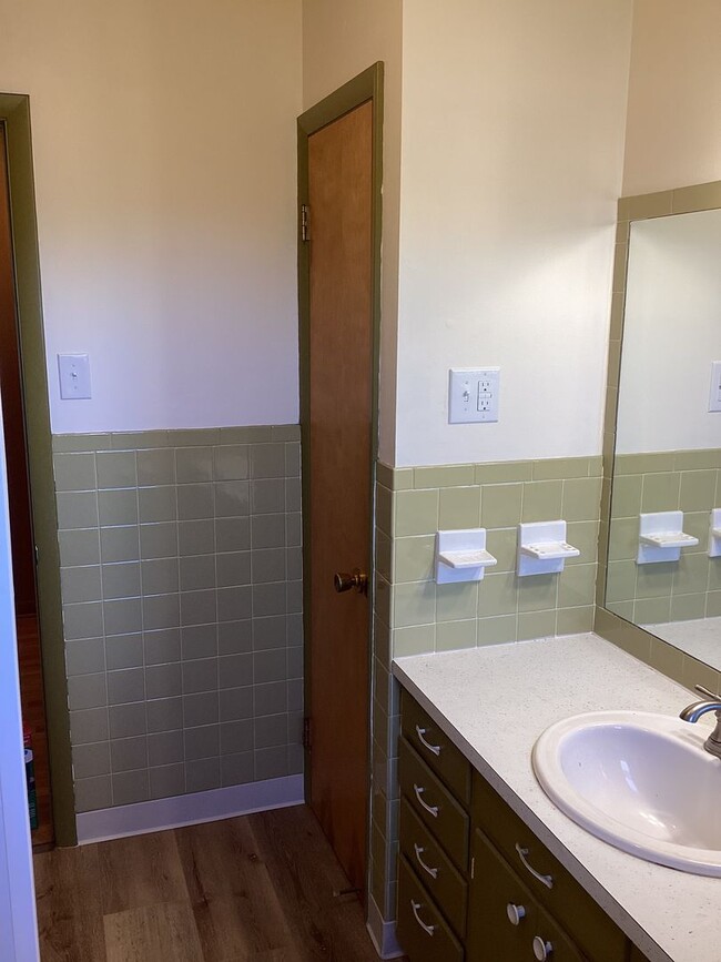 Building Photo - Roomy Rancher in Blue Ridge Summit