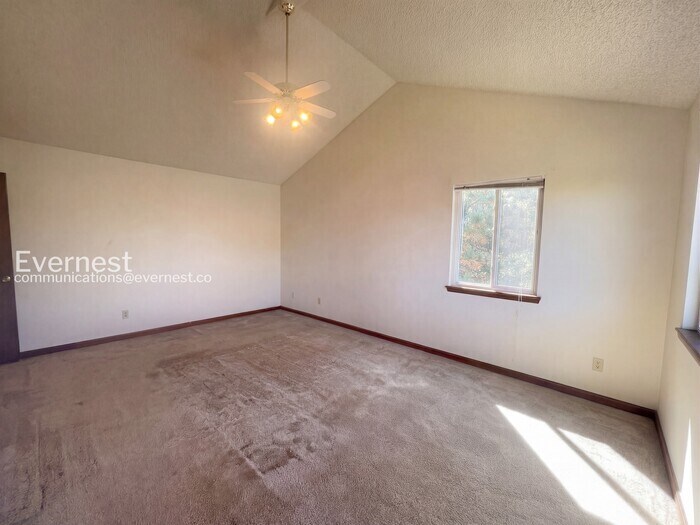 Building Photo - 4930 Sprangler Dr