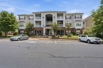 Building Photo - 4846 Bevendean Dr