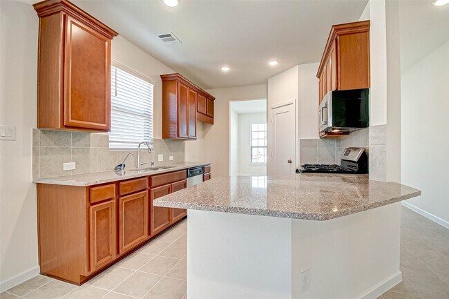 Building Photo - 8110 Colony Chase Ct