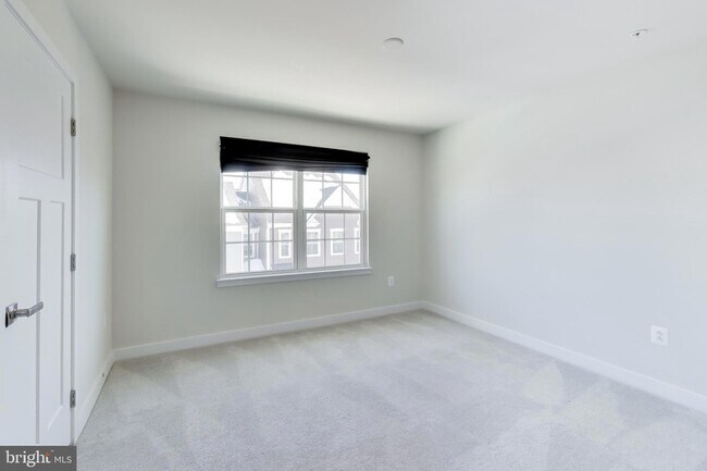 Building Photo - 11330 Meridian Hill Way