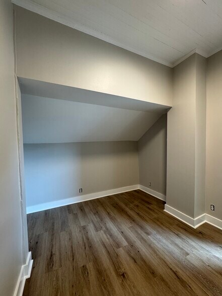 Bedroom 1 - 712 Maryland St