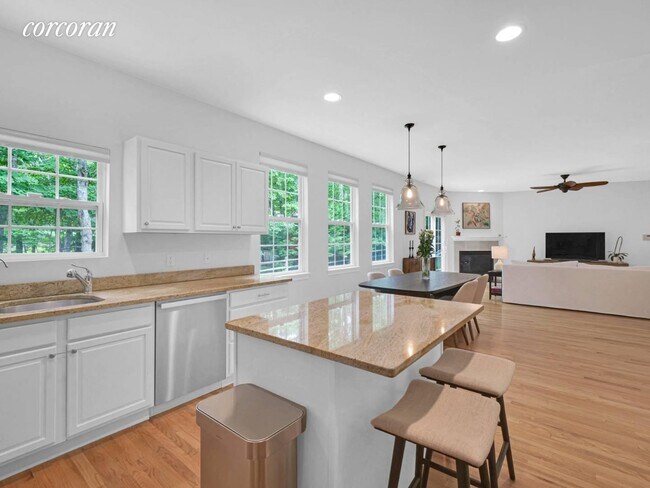 Building Photo - 32 Gardiners Ln