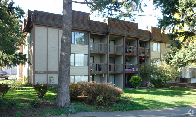 Primary Photo - 1301-1303 W 6th Ave