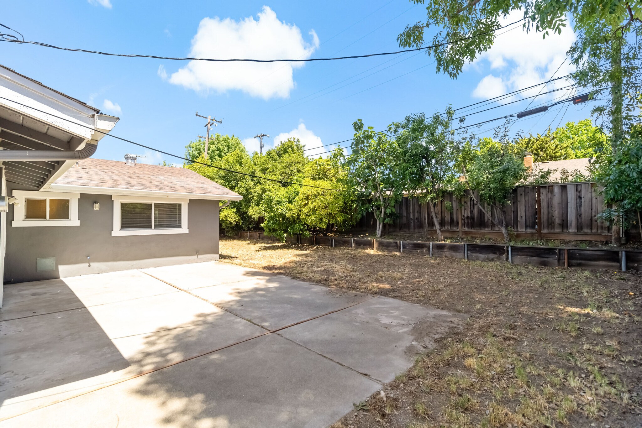 Building Photo - 1020 Stimel Dr