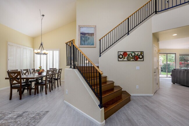 Building Photo - 6417 E Marilyn Rd