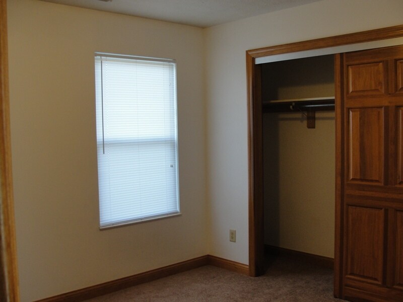 Building Photo - 2711 Fairmont Ct