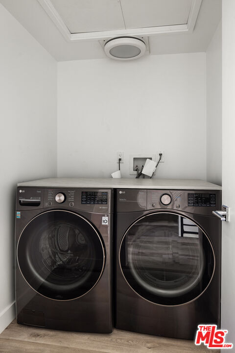 Building Photo - 4916 1/2 S Centinela Ave