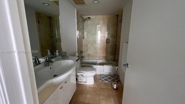 Building Photo - 1830 S Ocean Dr