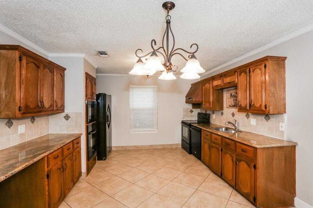 Building Photo - 7212 Elderberry Ln