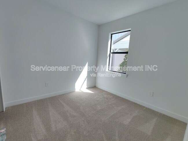 Building Photo - 6140 Baywood Ct