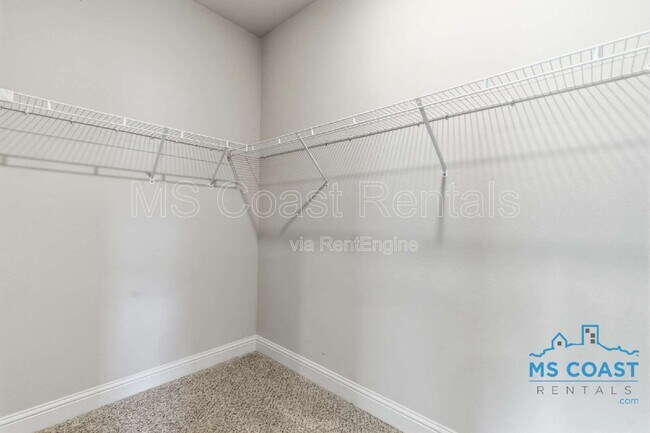 Building Photo - 10536 Sweet Bay Dr