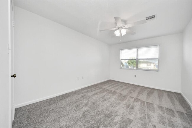 Building Photo - 129 Tarpon St