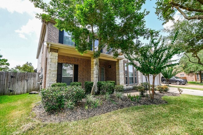 Building Photo - 26011 Pebble Terrane Ln