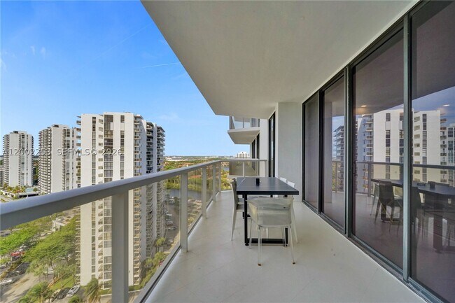 Building Photo - 20281 E Country Club Dr