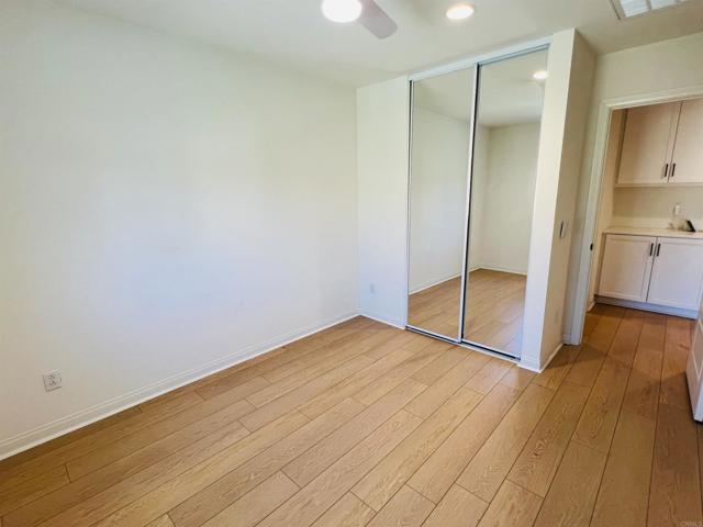Building Photo - 530 Longmeadow St