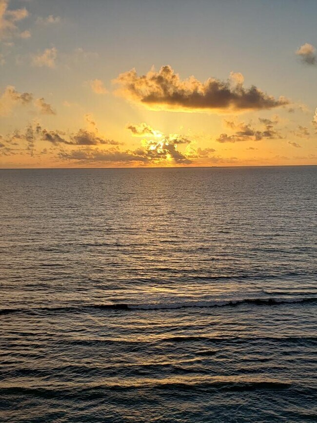 Primary Photo - 7430 S Ocean Dr