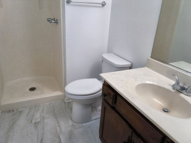 Building Photo - Chesterfield-Salem Church Rd area