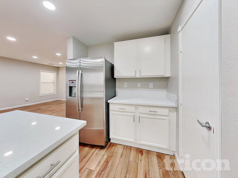 Building Photo - 102 Health Aster Ct