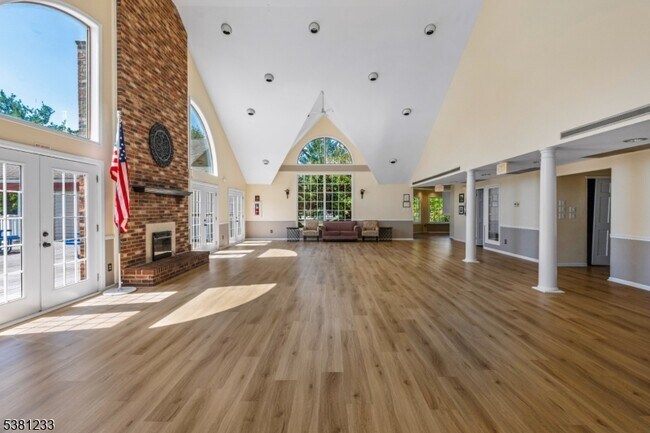 Building Photo - 15 Faxon Dr
